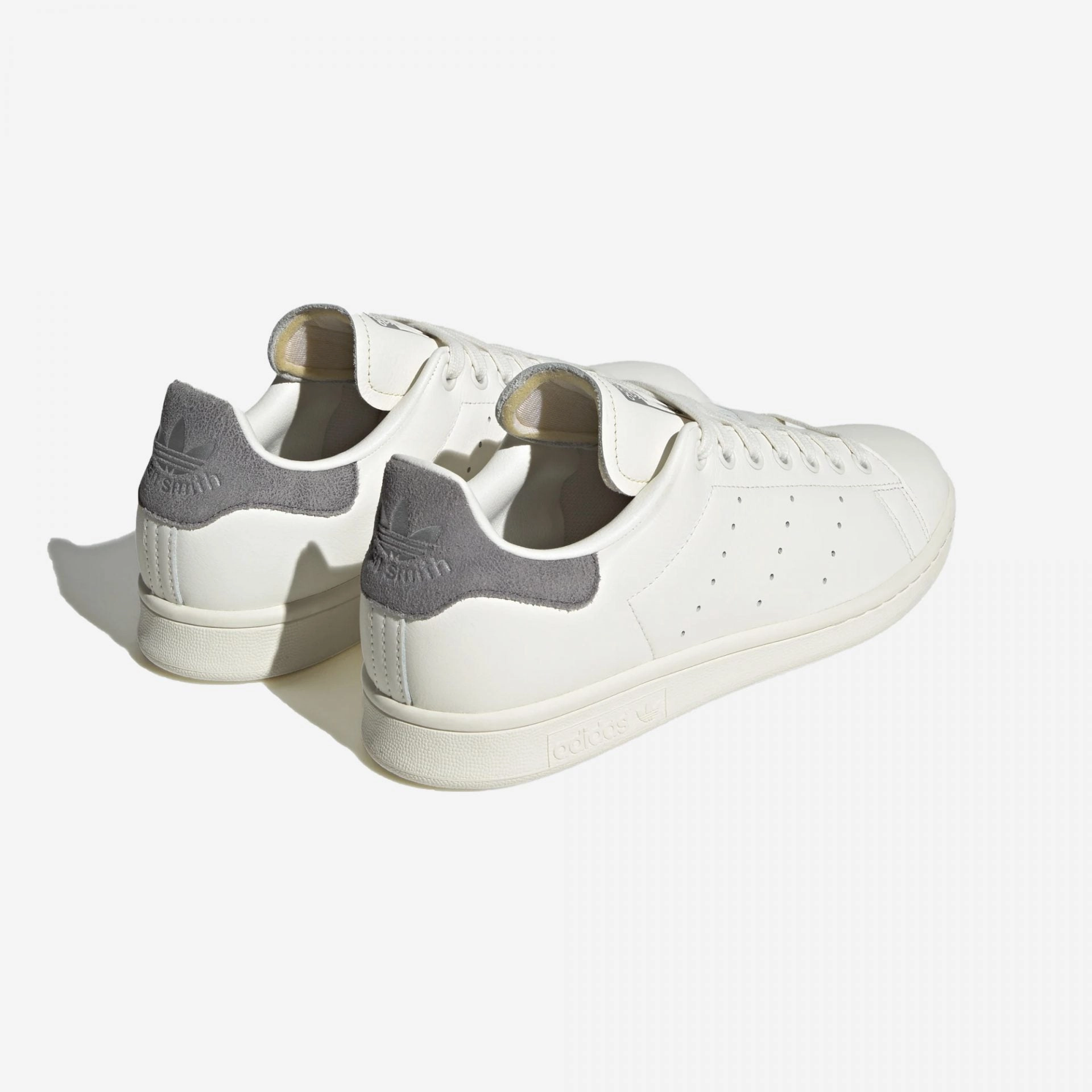 Adidas Originals | STAN SMITH  { OFF WHITE/PANTONE