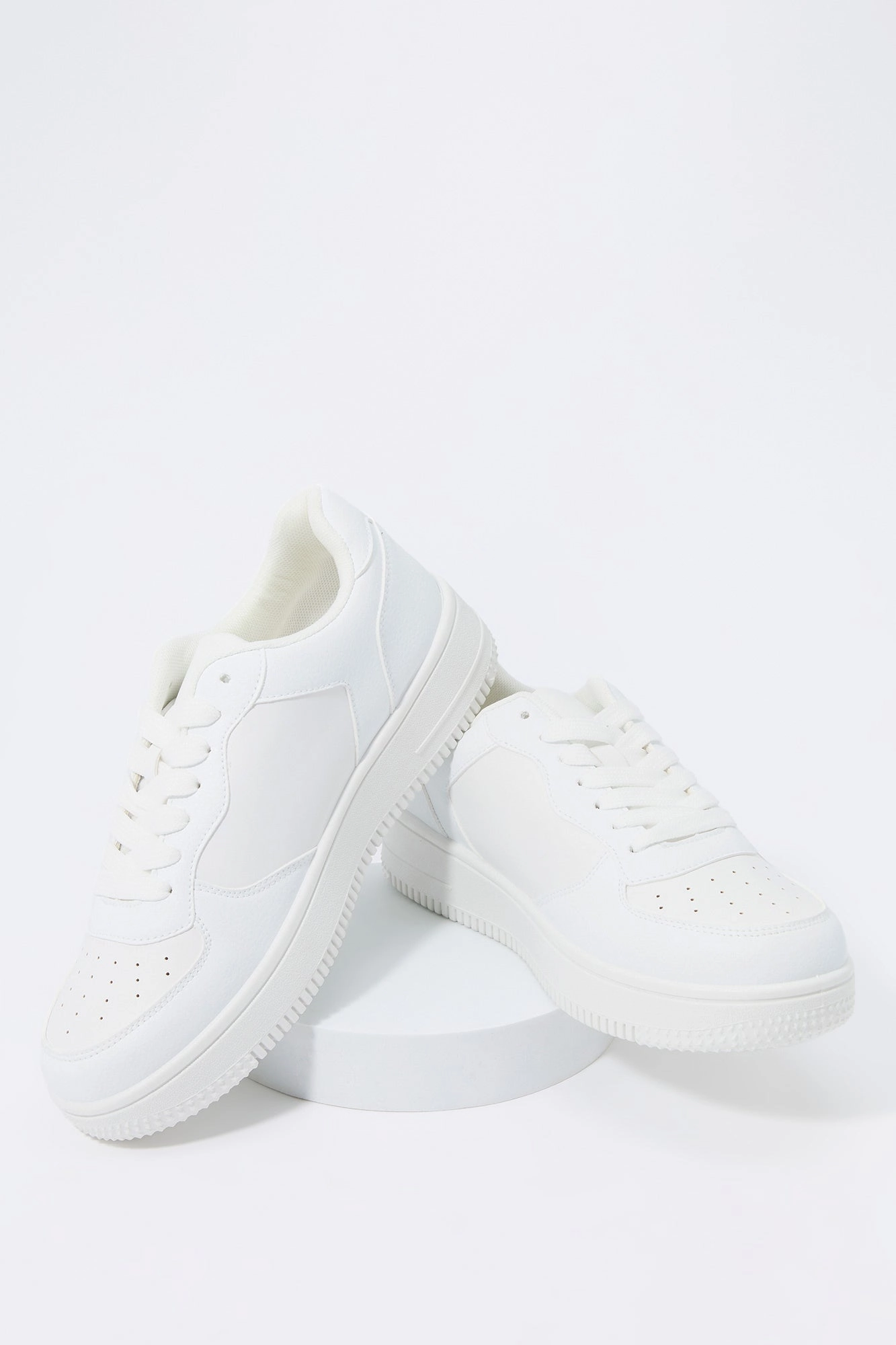 Classic Low Top Sneaker