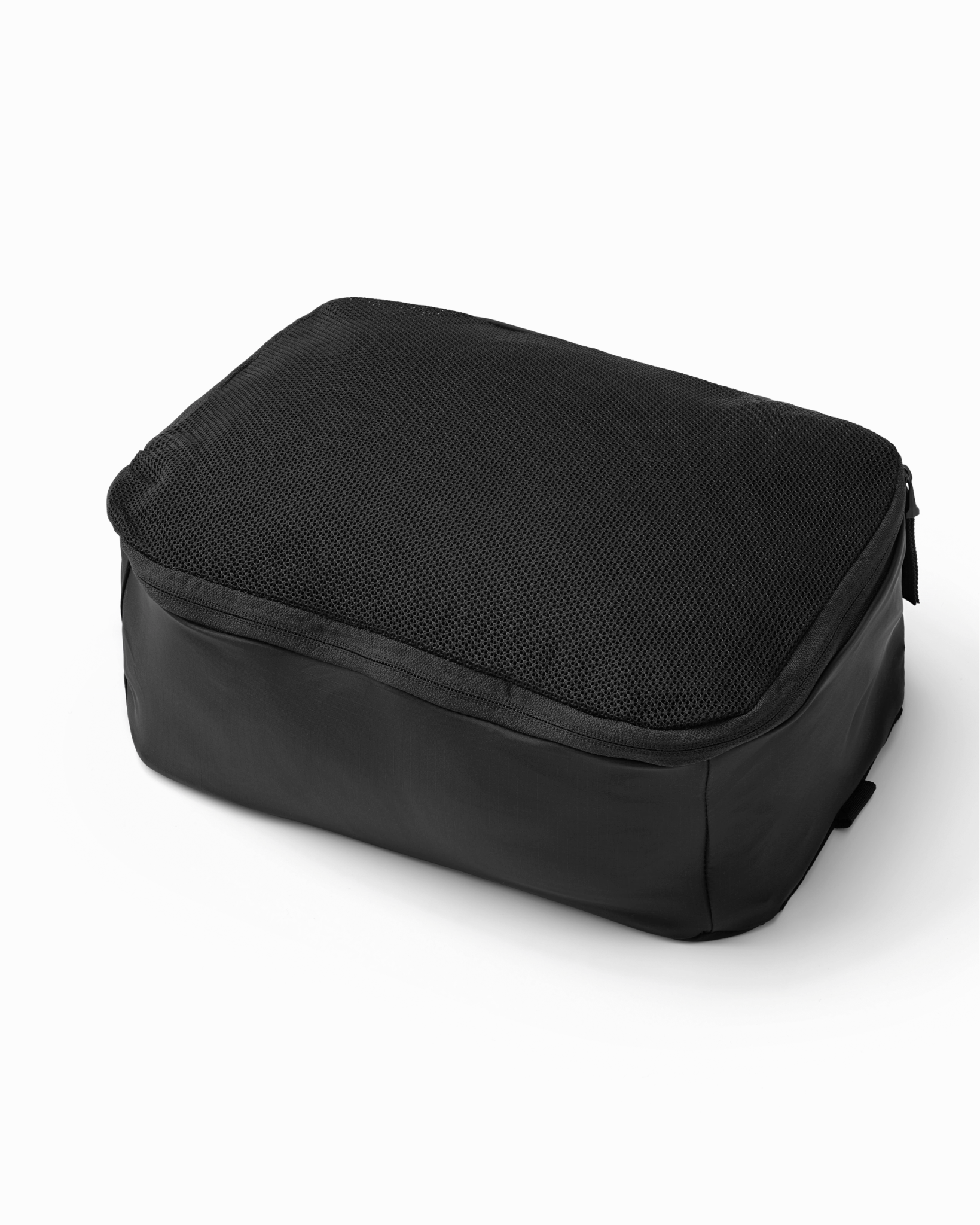 Essential Packing Cube L Black Out