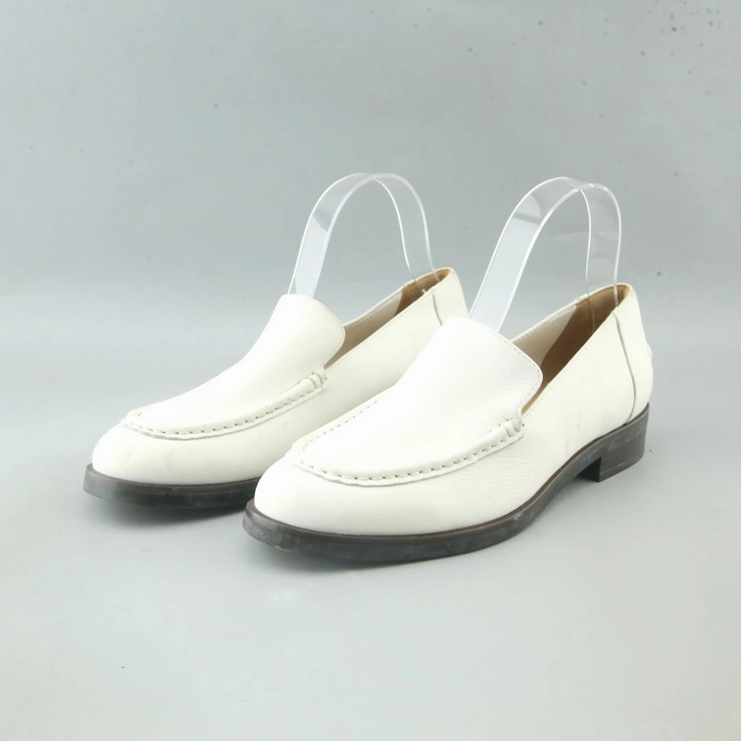 EVERLANE .
