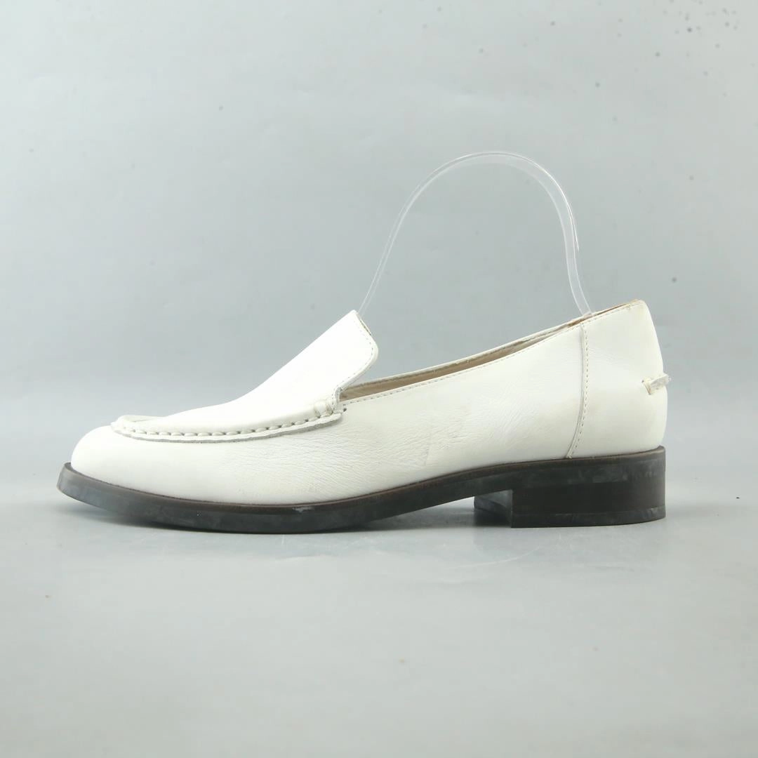 EVERLANE .
