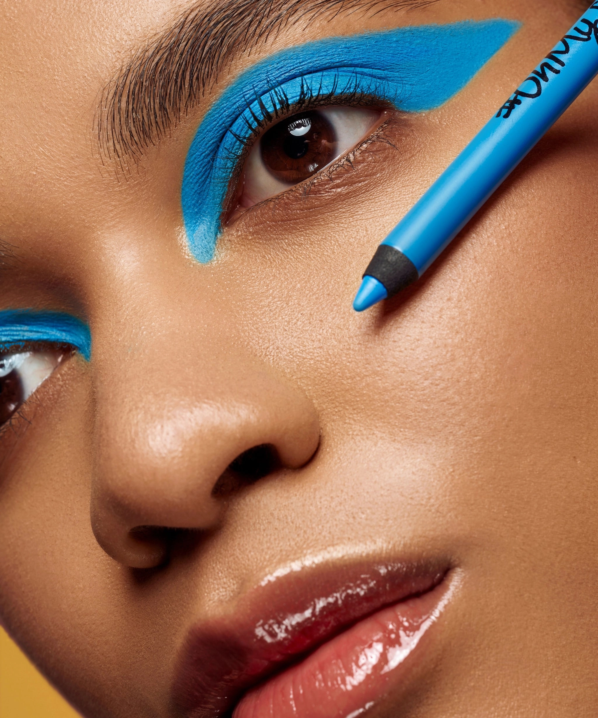 Oh My Color Gel Eye Liner