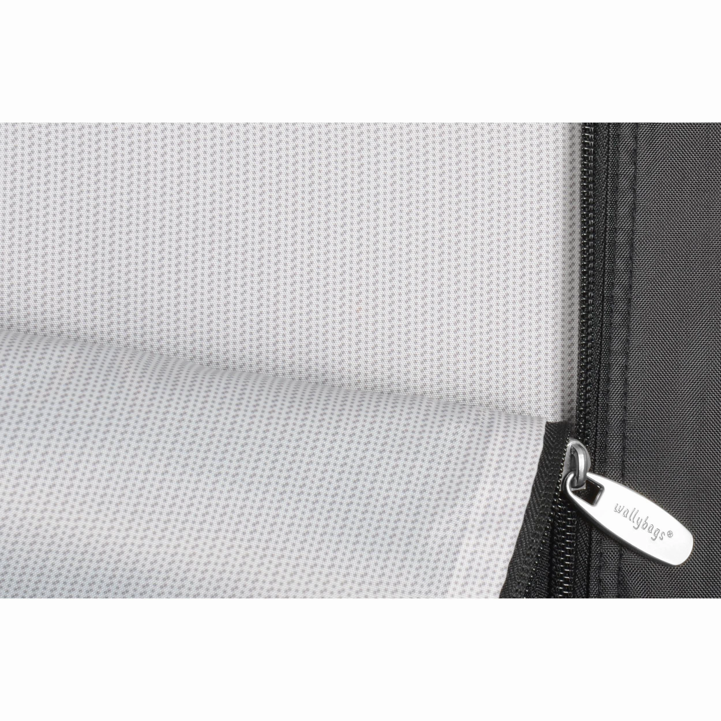 Wally Bags 42-inch Shoulder Strap Garment Bag with Pockets